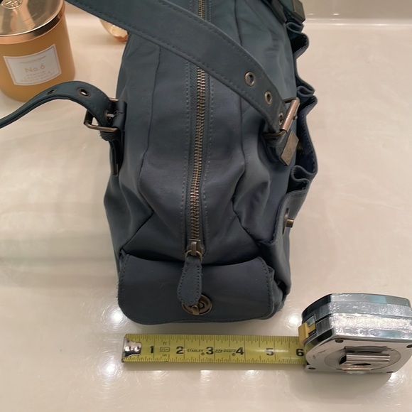 EUC Cynthia Rowley bag - Picture 6 of 9